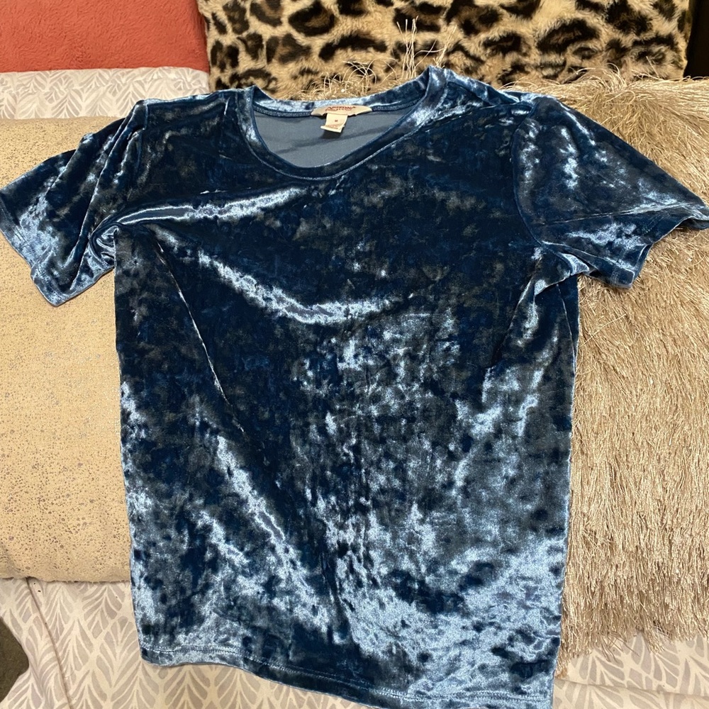Women’s T-shirt